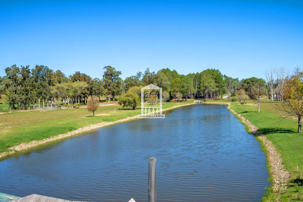 Terreno ID.41157 - Aura, barrio privado de lujo con amenities.