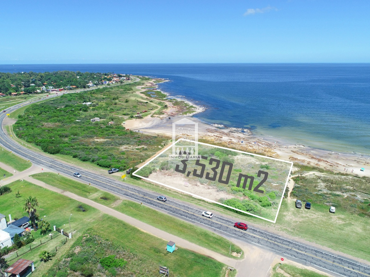 Espectacular lote sobre la arena y rocas. 3.530 m2 - NYP38708T