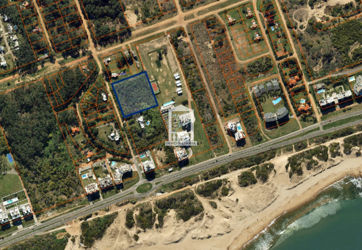 Terreno ID.35640 - 10.000 m2 en Rincón del Indio, apto para bloque