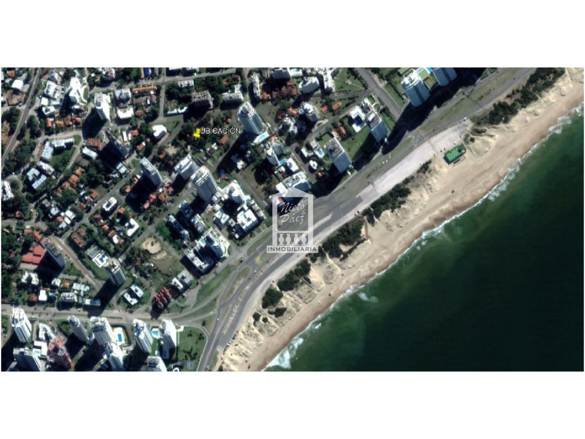 Terreno ID.35969 - Apto para torre, PB + 15 pisos