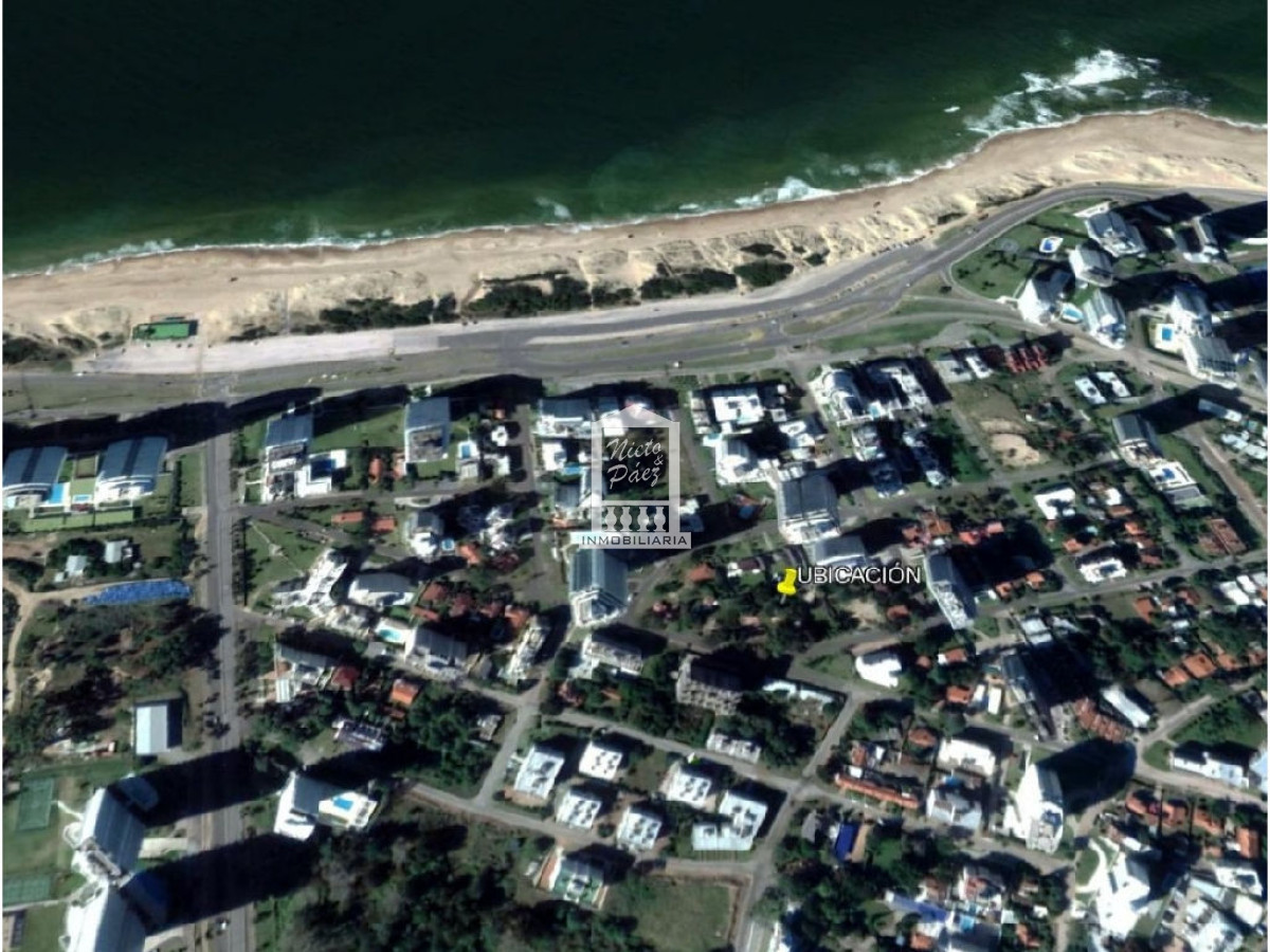 Terreno ID.35969 - Apto para torre, PB + 15 pisos