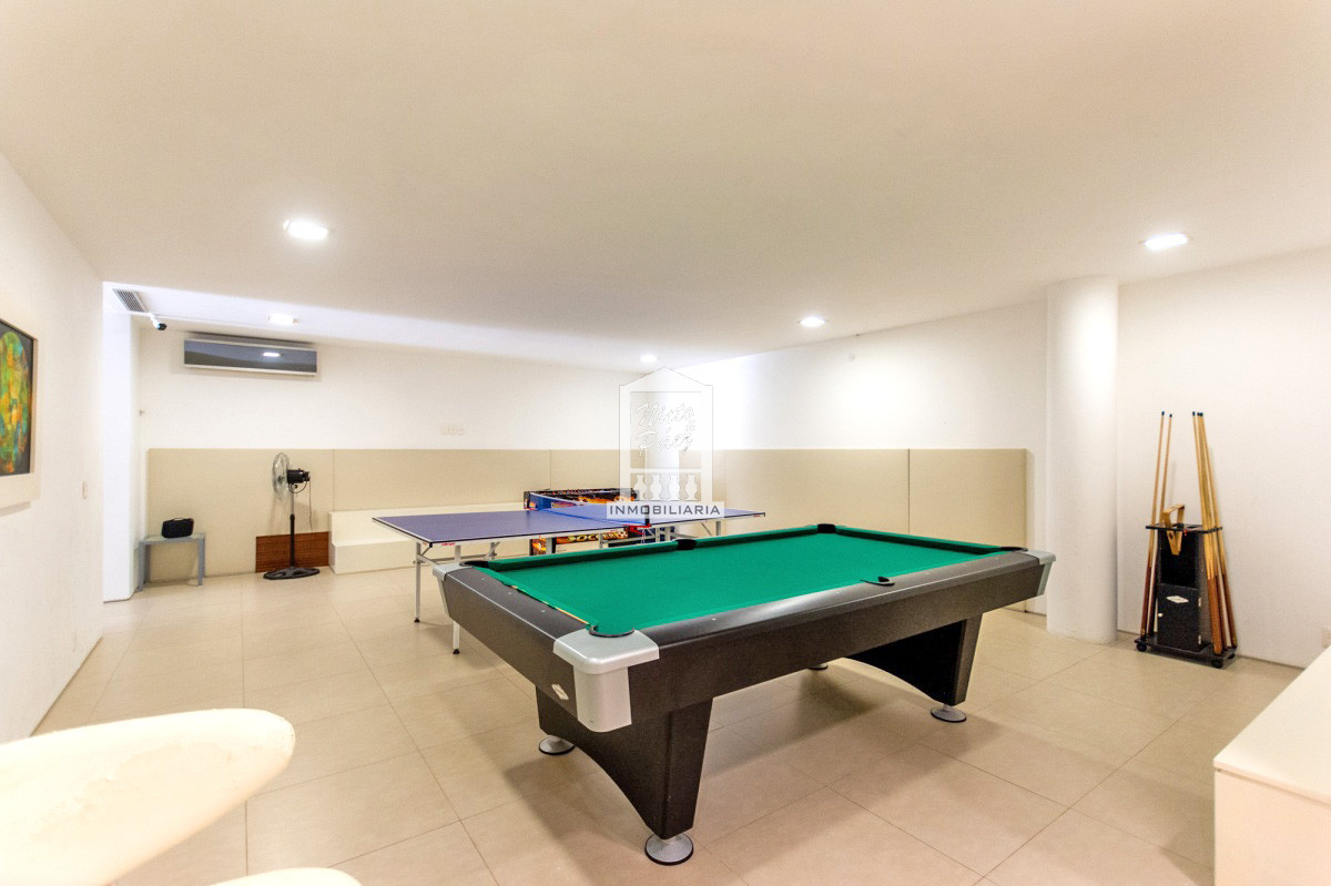 Apartamento ID.27336 - Gigante penthouse con pileta. 2 pisos completos. 700 m2. Garaje para 6 autos
