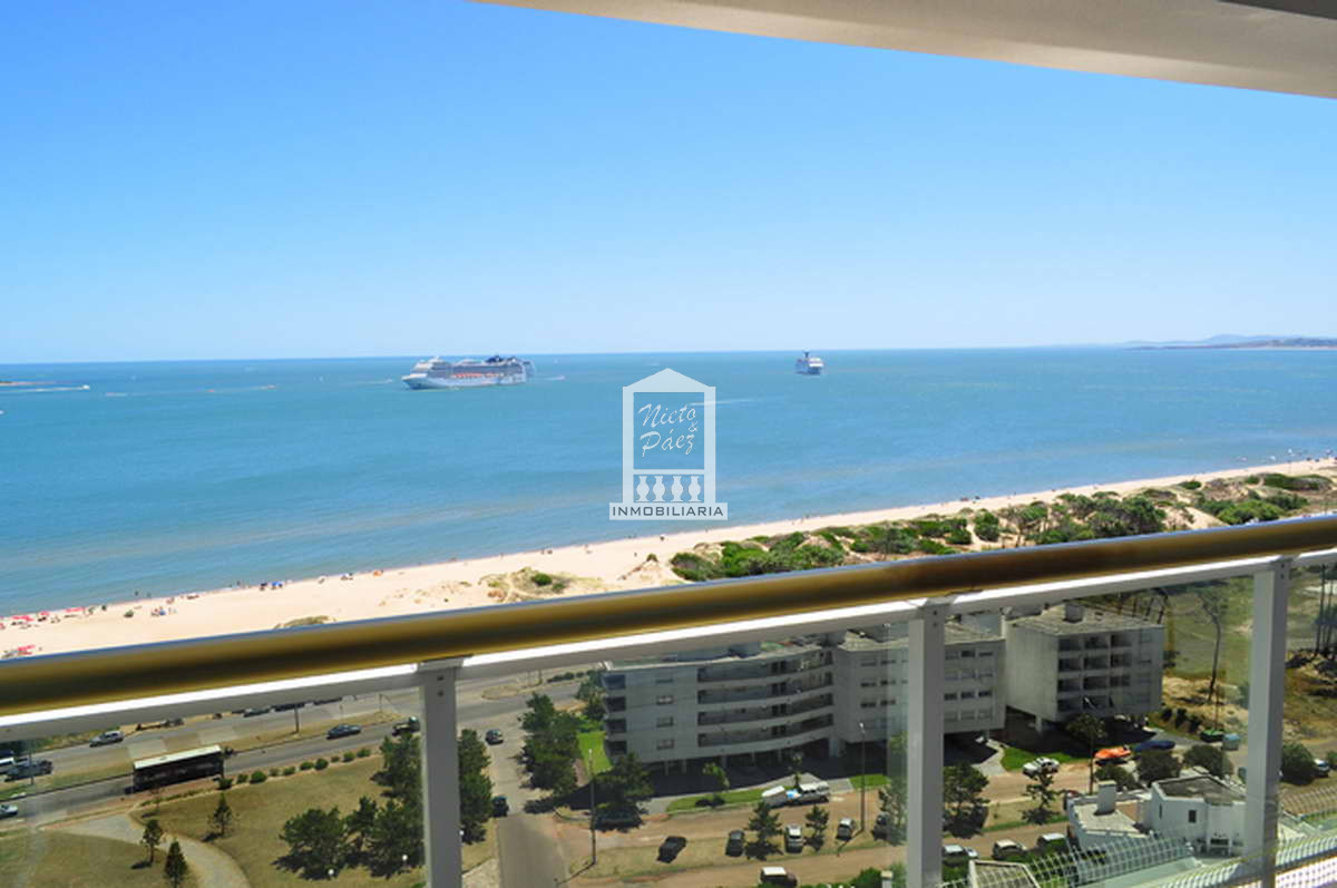 Apartamento ID.24316 - Le Jardin, esquinero piso alto, garaje doble.