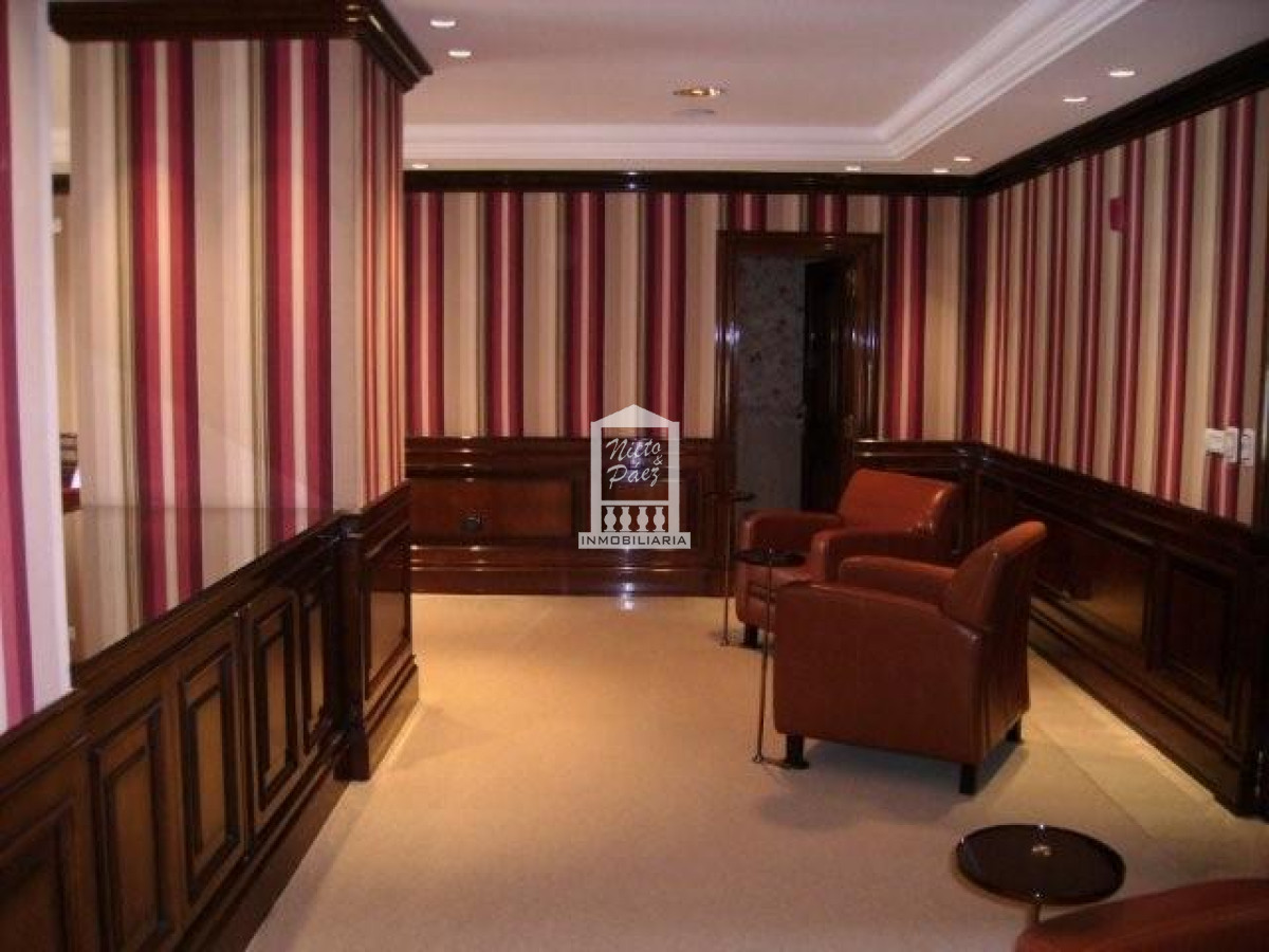 Apartamento ID.24316 - Le Jardin, esquinero piso alto, garaje doble.