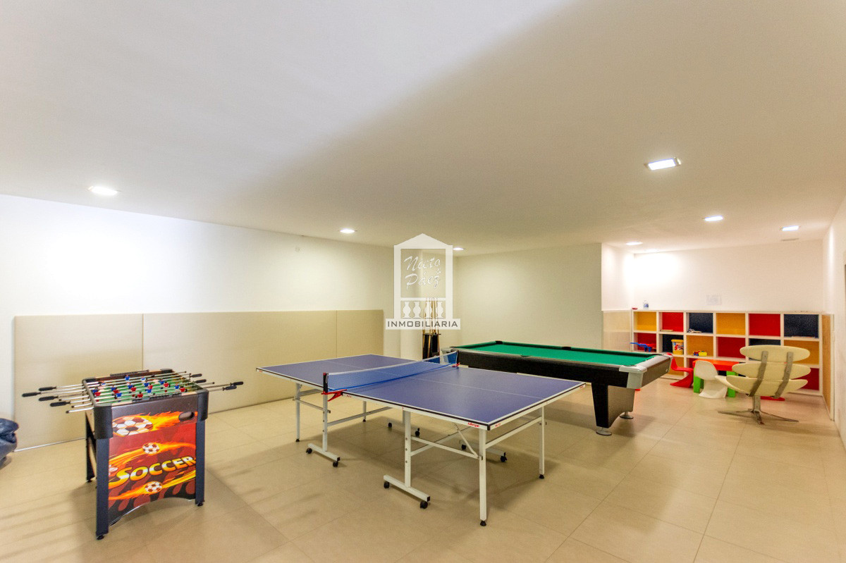Apartamento ID.27336 - Gigante penthouse con pileta. 2 pisos completos. 700 m2. Garaje para 6 autos