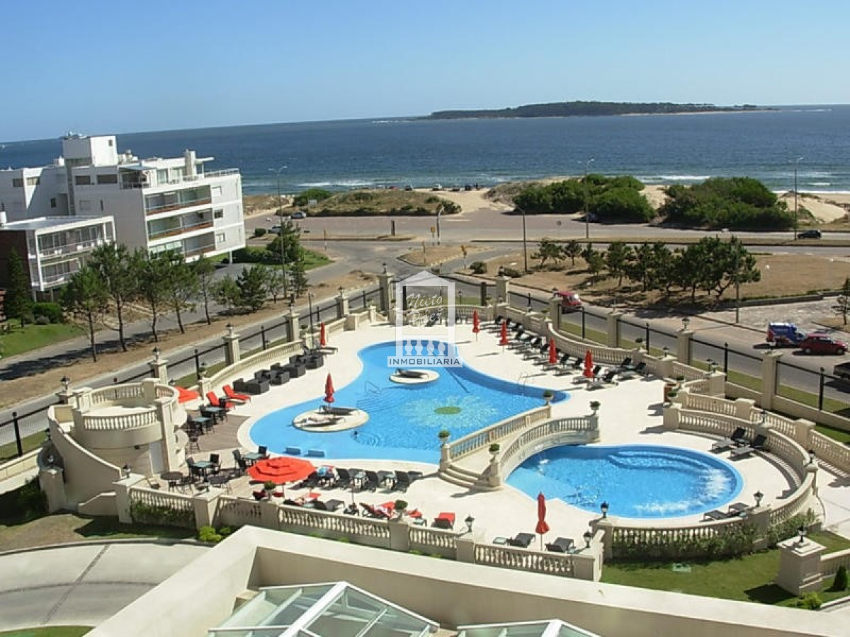 Apartamento ID.24316 - Le Jardin, esquinero piso alto, garaje doble.