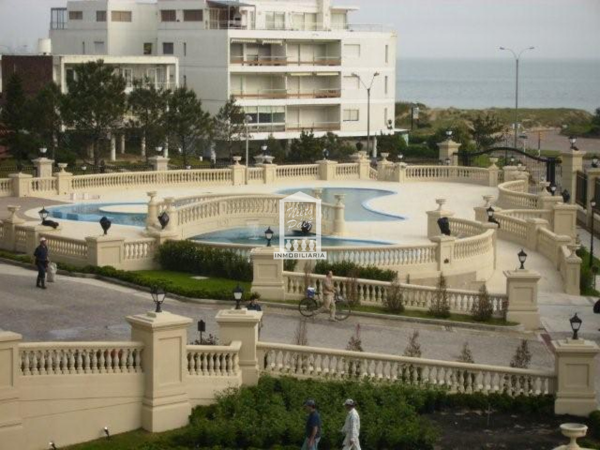 Apartamento ID.24316 - Le Jardin, esquinero piso alto, garaje doble.