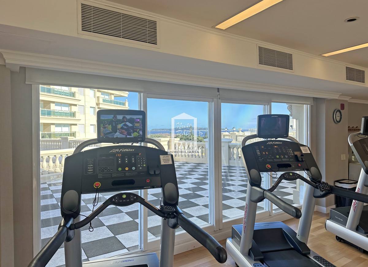 Apartamento ID.24316 - Le Jardin, esquinero piso alto, garaje doble.