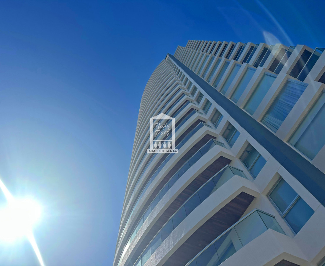 Apartamento ID.23671 - Icon Brava, 2 dorm, 2 baños, losa radiante, garaje, baulera.