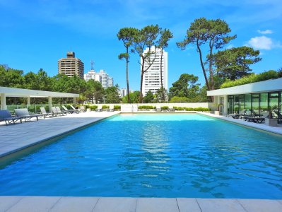 A estrenar, sobre Av Roosevelt, apto para oficina. Con amenities. 