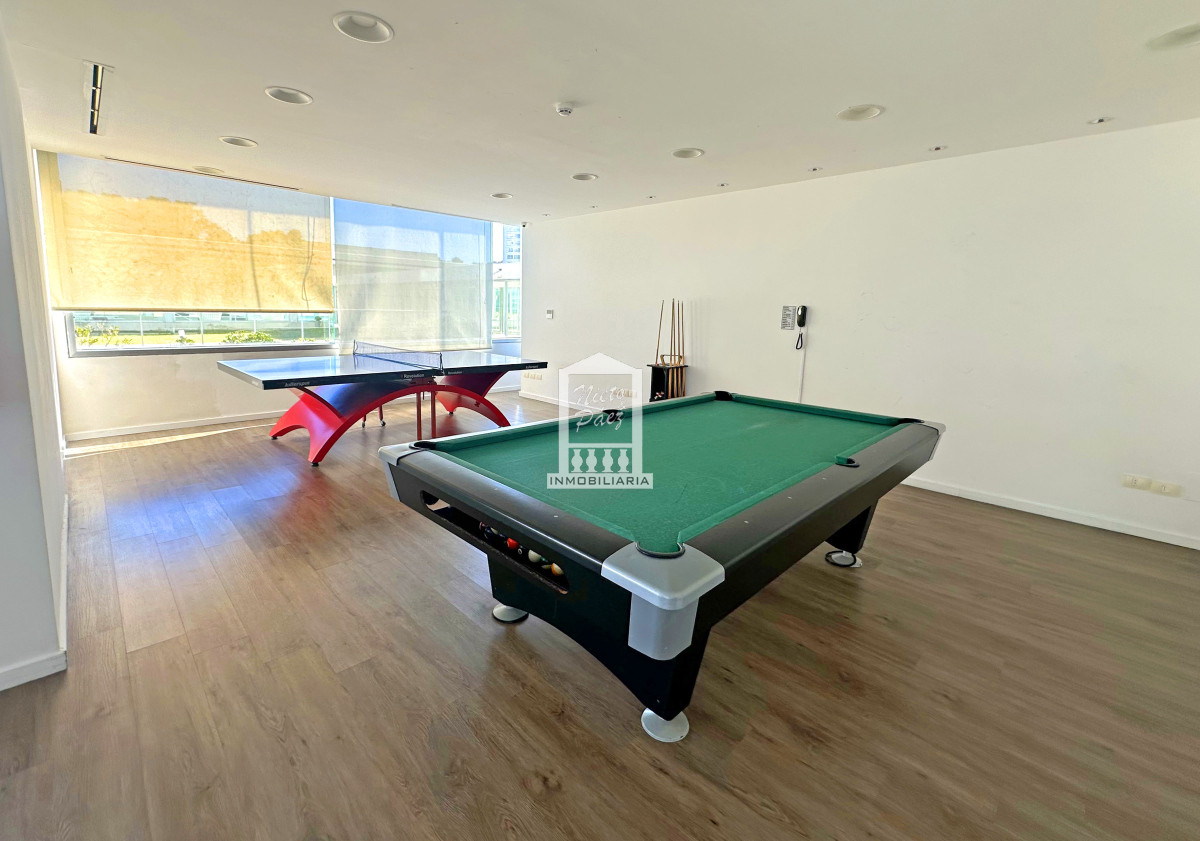 Apartamento ID.38081 - Primera fila en playa brava, 4 suites, esquinero, garaje doble