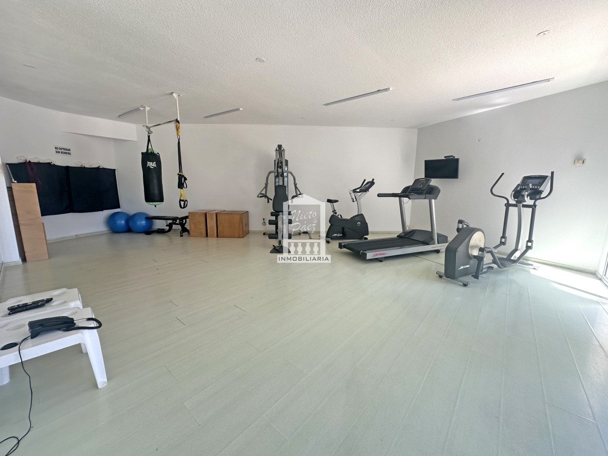Apartamento ID.800 - Zona Punta Shopping, 3 dorm, losa radiante.
