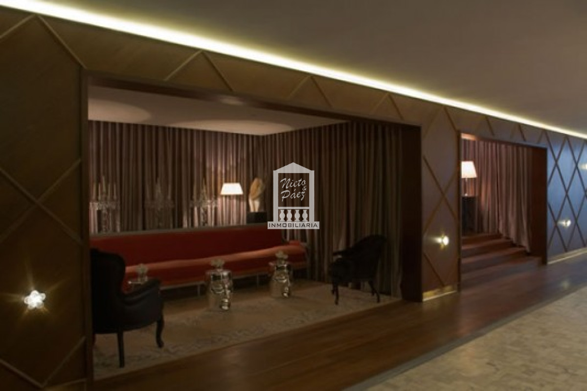 Apartamento ID.8422 - Esquinero, 2 dorm, con servicios de hotel. 
