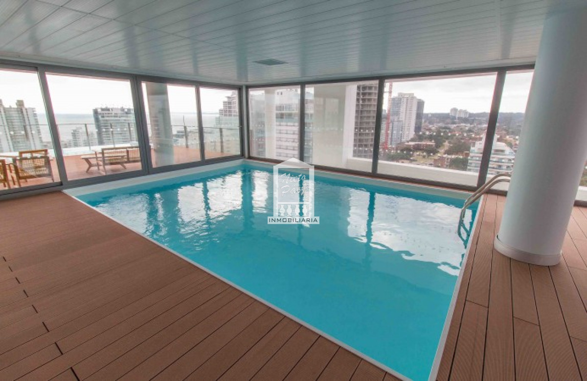 Apartamento ID.25184 - ONIX, equipado, 2 dorm. Piso intermedio con vista a la brava.