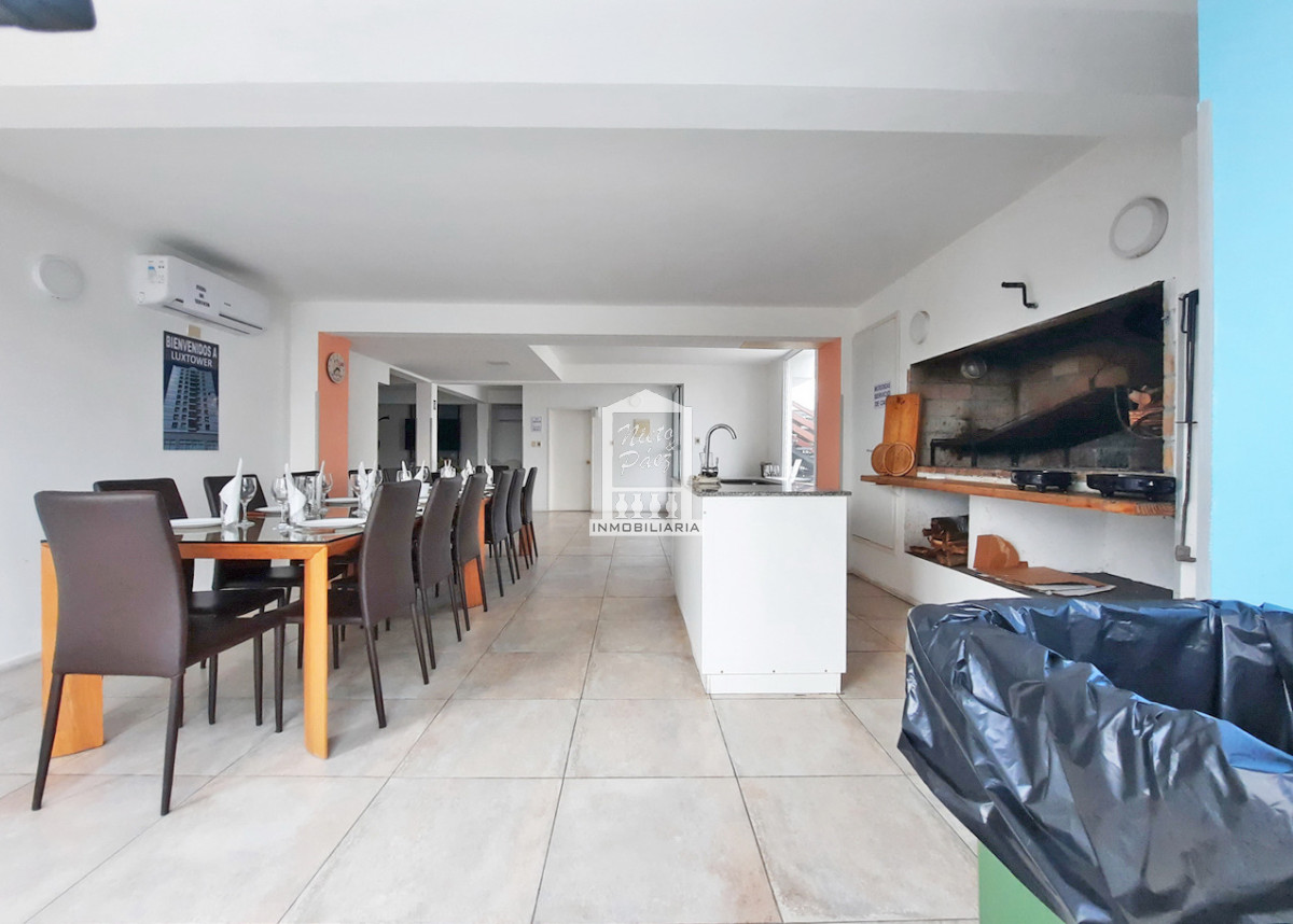 Apartamento ID.25539 - Lux Tower, piso alto, 2 dorm.