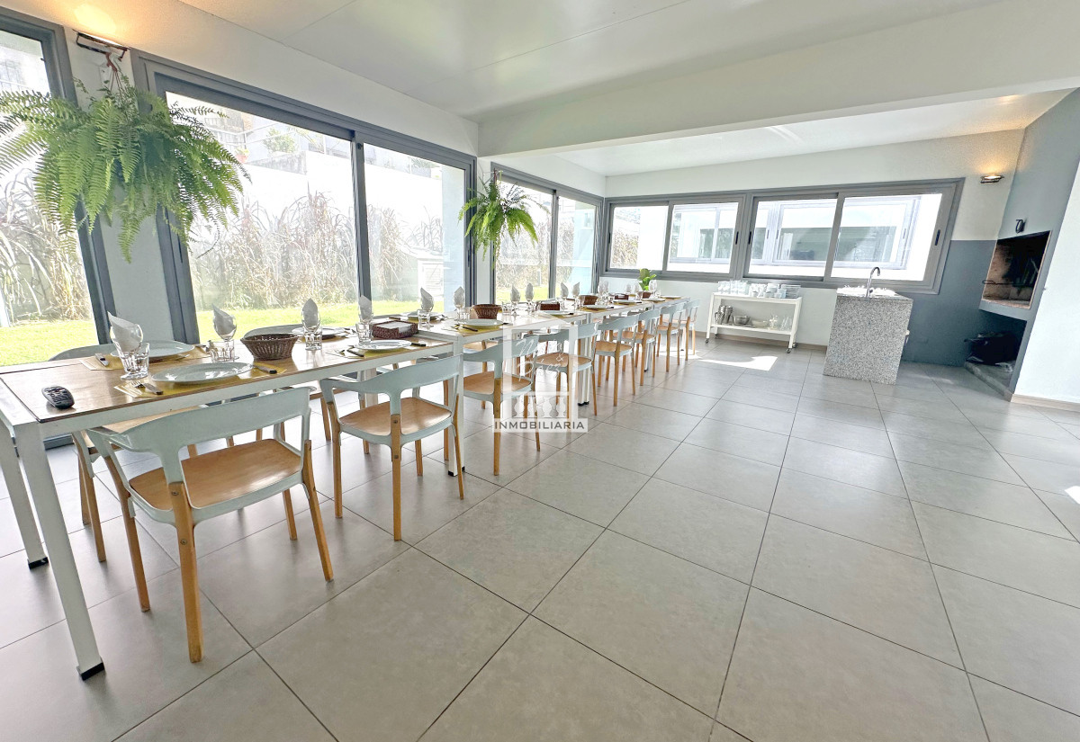 Apartamento ID.25184 - ONIX, equipado, 2 dorm. Piso intermedio con vista a la brava.
