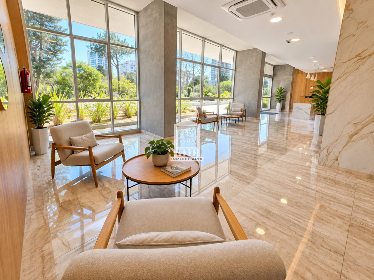 Apartamento ID.41044 - View 2, planta 01. Piso alto. REVENTA. Losa radiante. Garaje