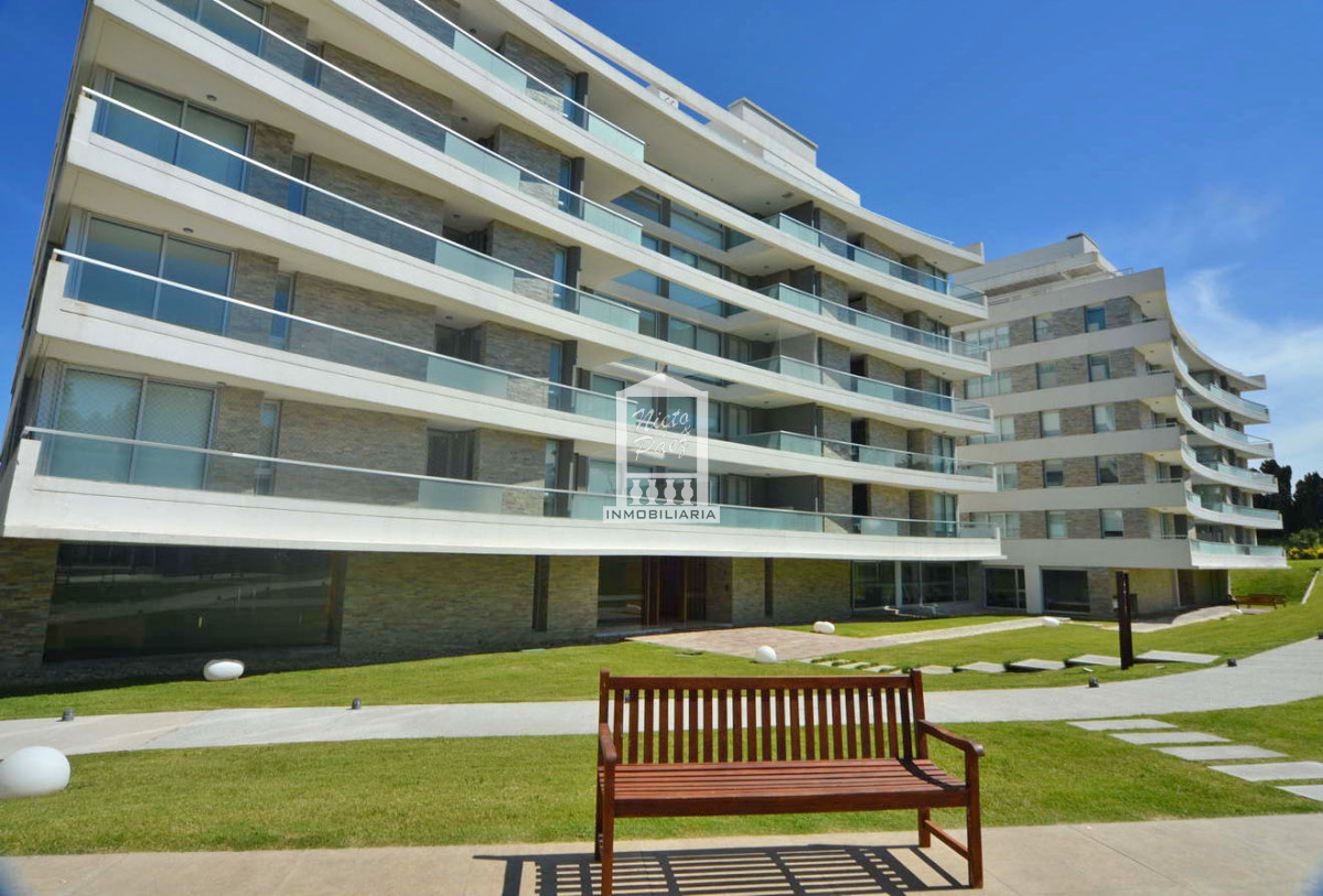 Apartamento ID.40747 - Lumiere, de lujo, 2 suites + dep.