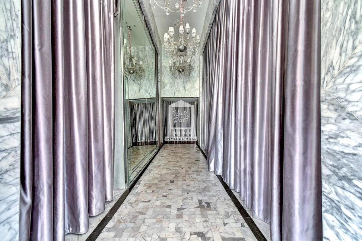 Apartamento ID.8422 - Esquinero, 2 dorm, con servicios de hotel. 