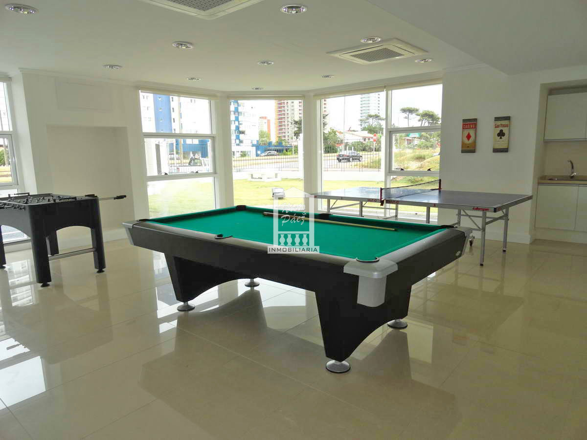 Apartamento ID.26455 - Piso alto con vista a la mansa, 2 suites, baño social, amenities.