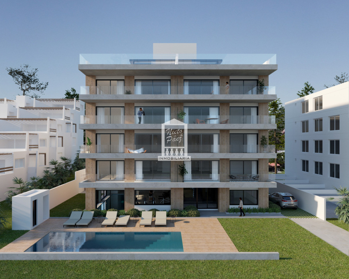 Apartamento ID.40673 - Primera fila de Playa Mansa, 3 suites, garaje doble. A estrenar
