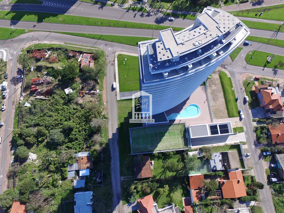 Apartamento ID.37927 - Penthouse Duplex, full amenities. 2 garajes.