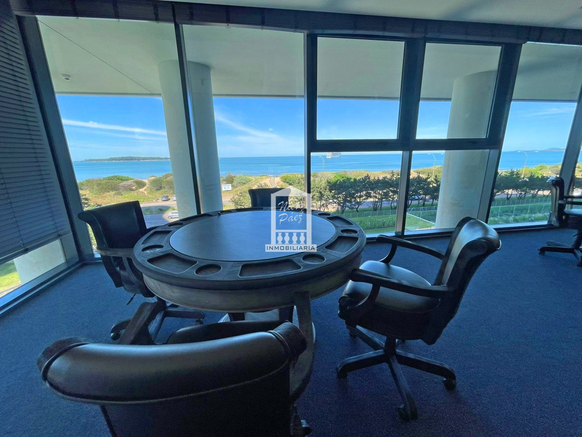 Apartamento ID.41270 - Penthouse duplex. 4 suites. Parrillero propio