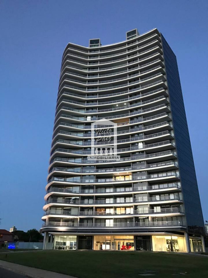 Apartamento ID.37927 - Penthouse Duplex, full amenities. 2 garajes.