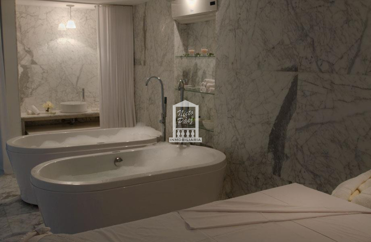 Apartamento ID.8422 - Esquinero, 2 dorm, con servicios de hotel. 