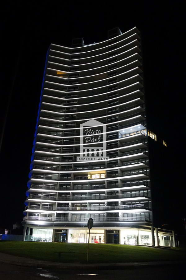 Apartamento ID.37927 - Penthouse Duplex, full amenities. 2 garajes.