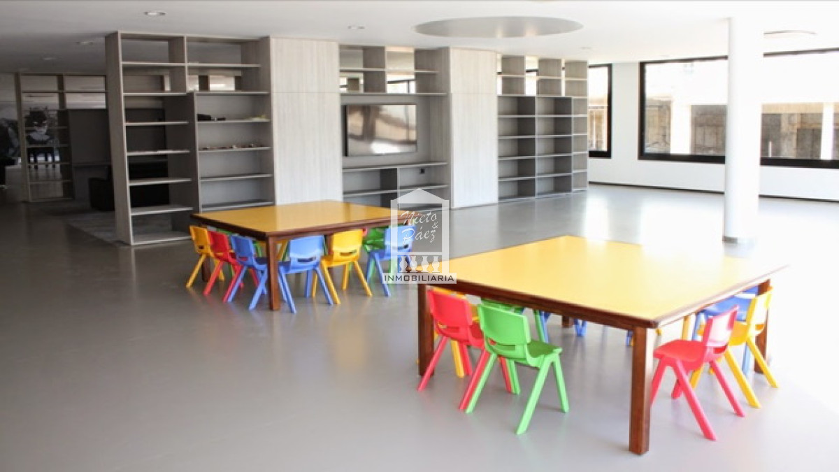 Apartamento ID.2953 - Roosevelt Piso alto, 3 dorm y servicio