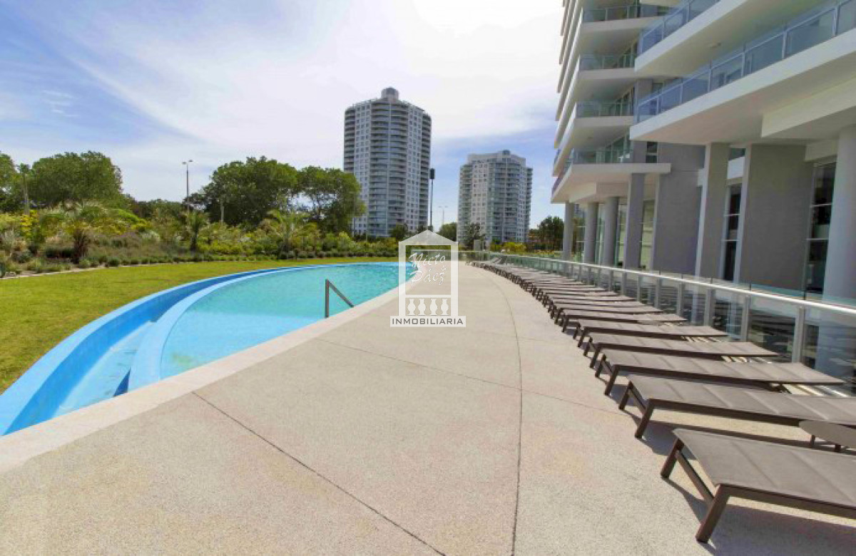 Apartamento ID.25606 - ONE PENTHOUSE, 334 m2 propios, 2 garajes