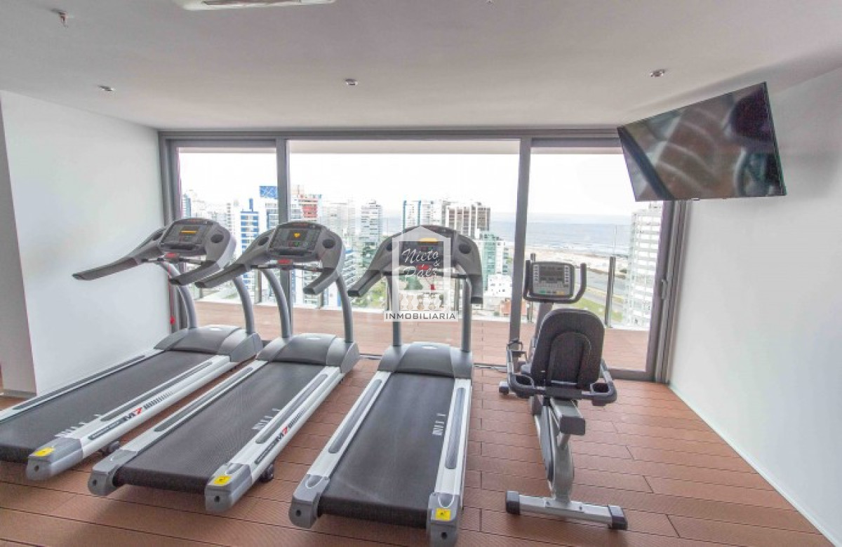 Apartamento ID.25184 - ONIX, equipado, 2 dorm. Piso intermedio con vista a la brava.