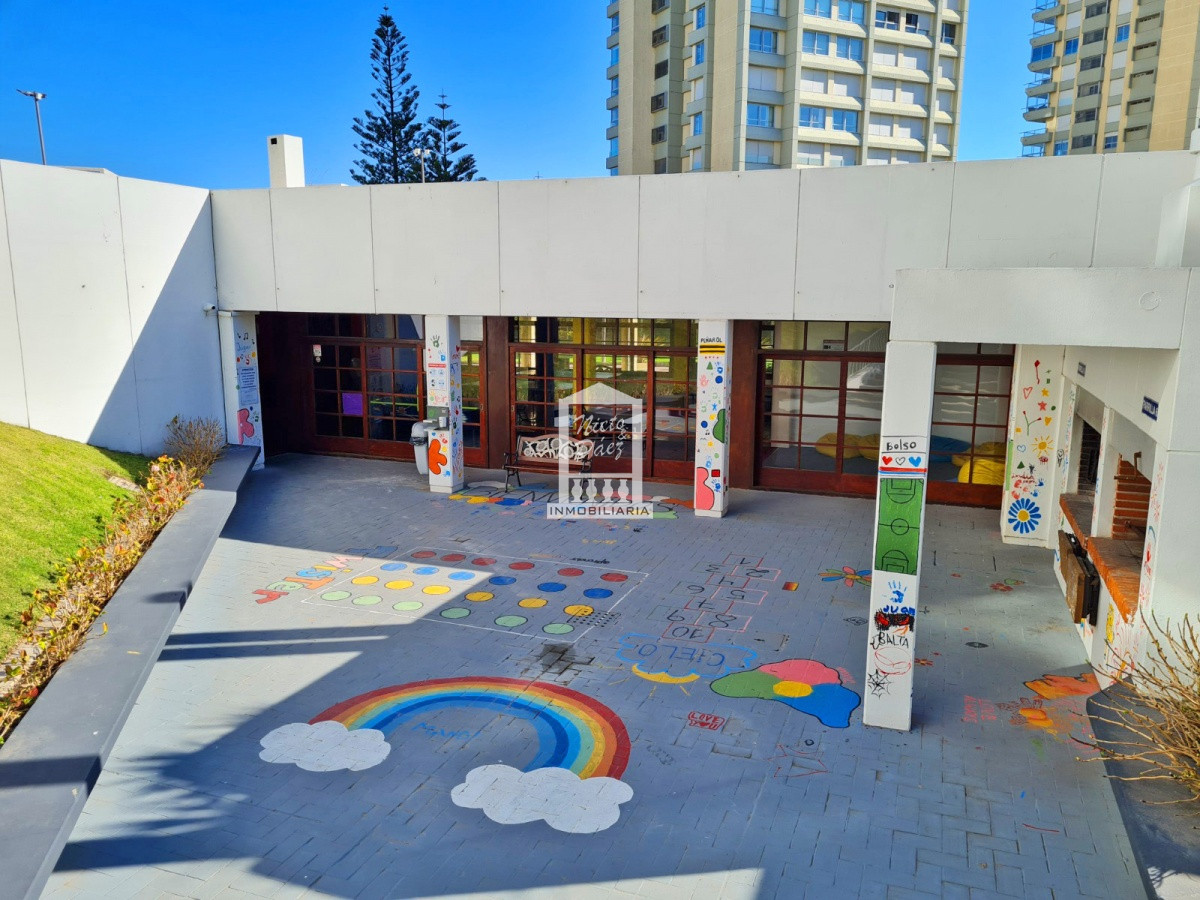 Apartamento ID.542 - Mansa, 3 dorm. Todos los servicios.