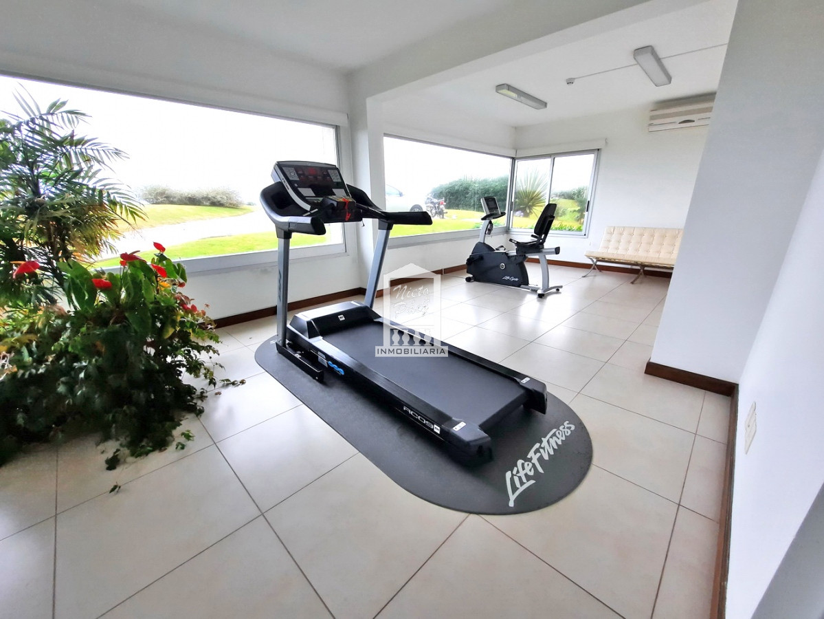Apartamento ID.22564 - Penthouse dúplex en primera fila, 427 m2. Barbacoa propia. 2 garajes