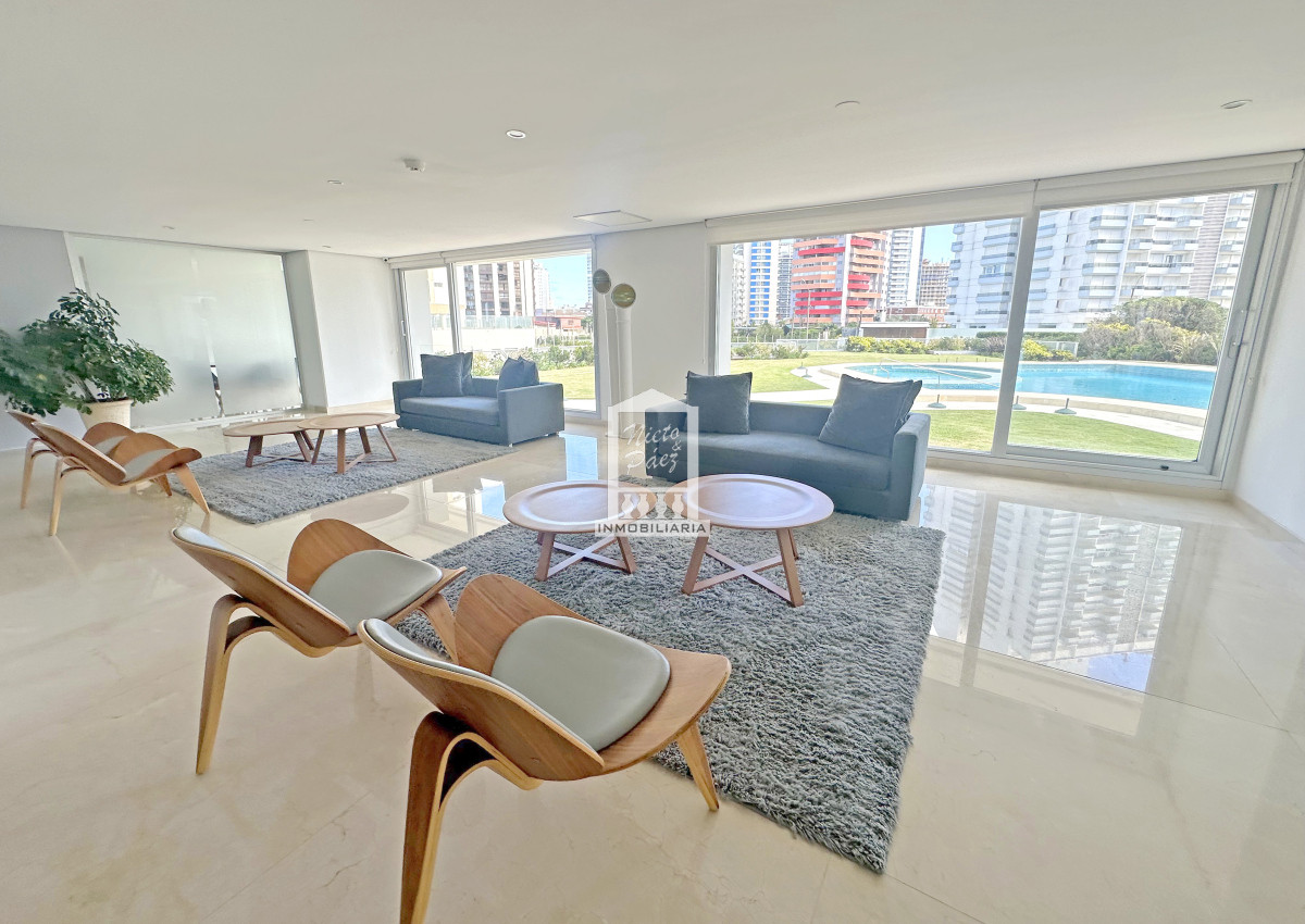 Apartamento ID.8274 - Mega planta en la brava, reciclado. 
