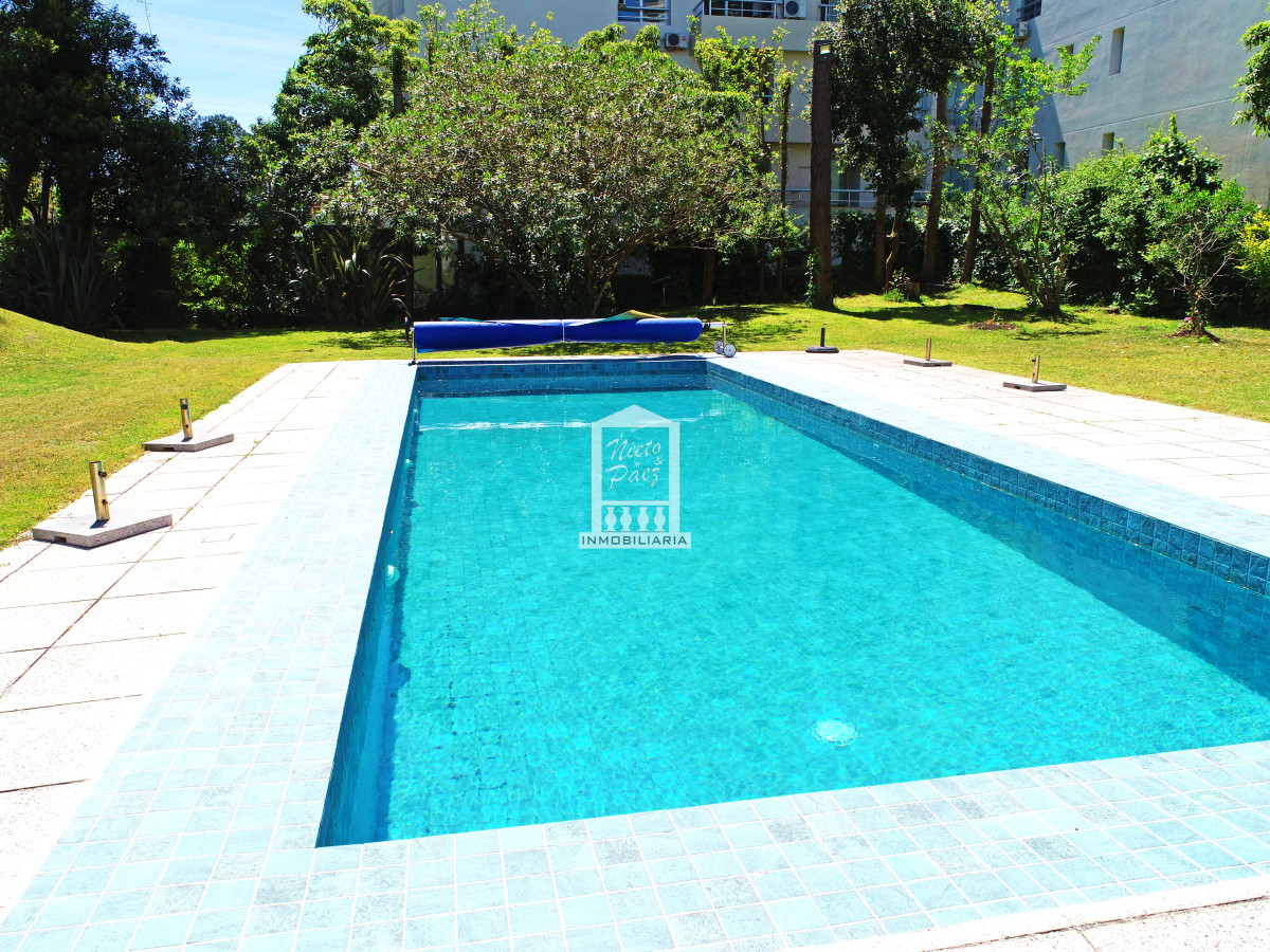 Apartamento ID.27627 - Mansa, 4 dorm, parrillero, losa radiante, 2 garajes.