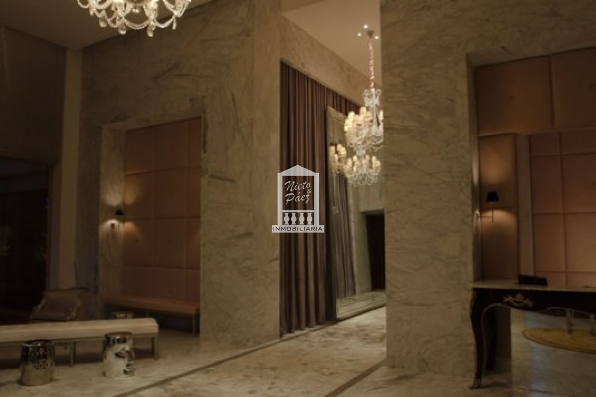 Apartamento ID.8422 - Esquinero, 2 dorm, con servicios de hotel. 