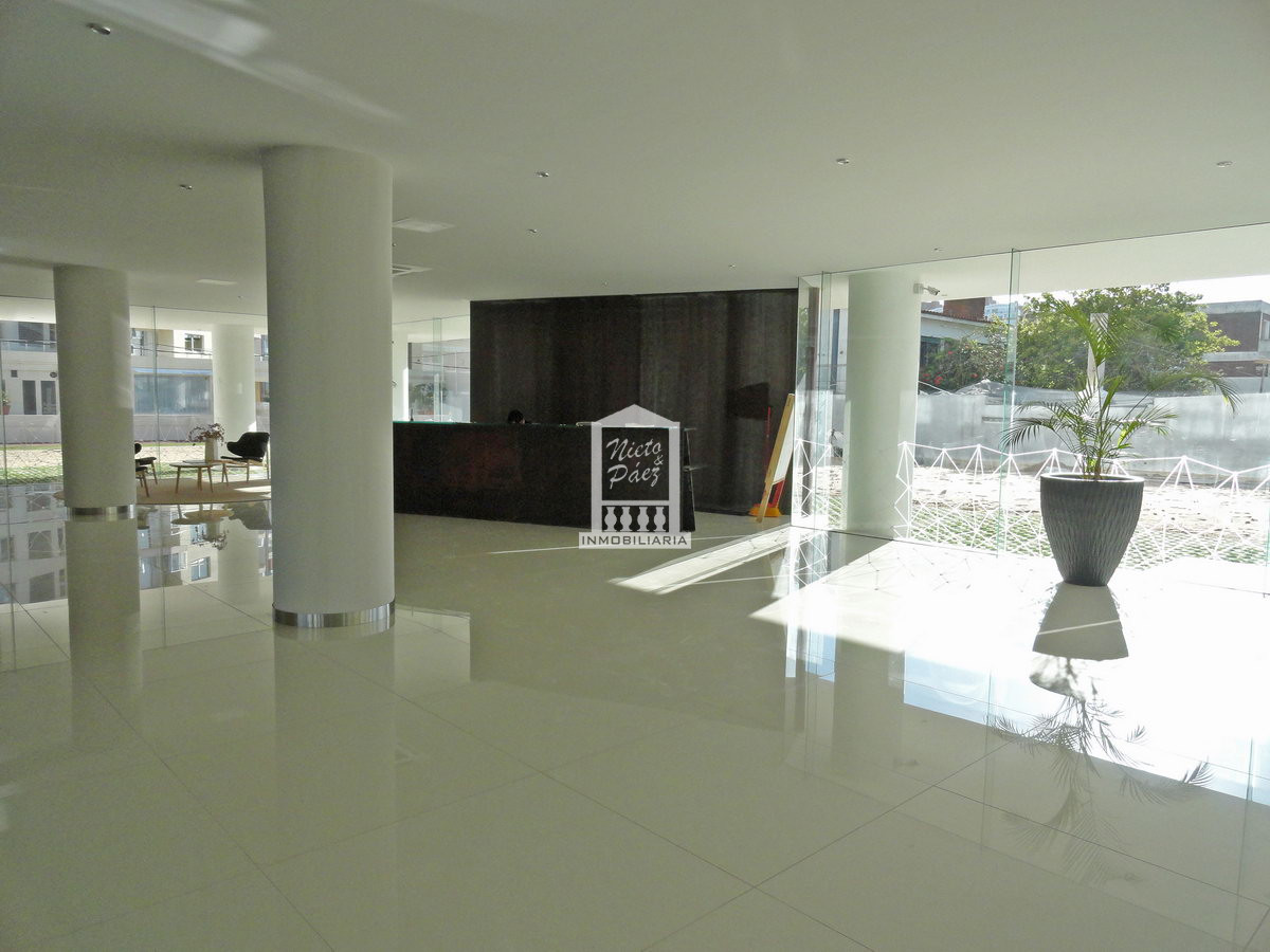 Apartamento ID.25184 - ONIX, equipado, 2 dorm. Piso intermedio con vista a la brava.