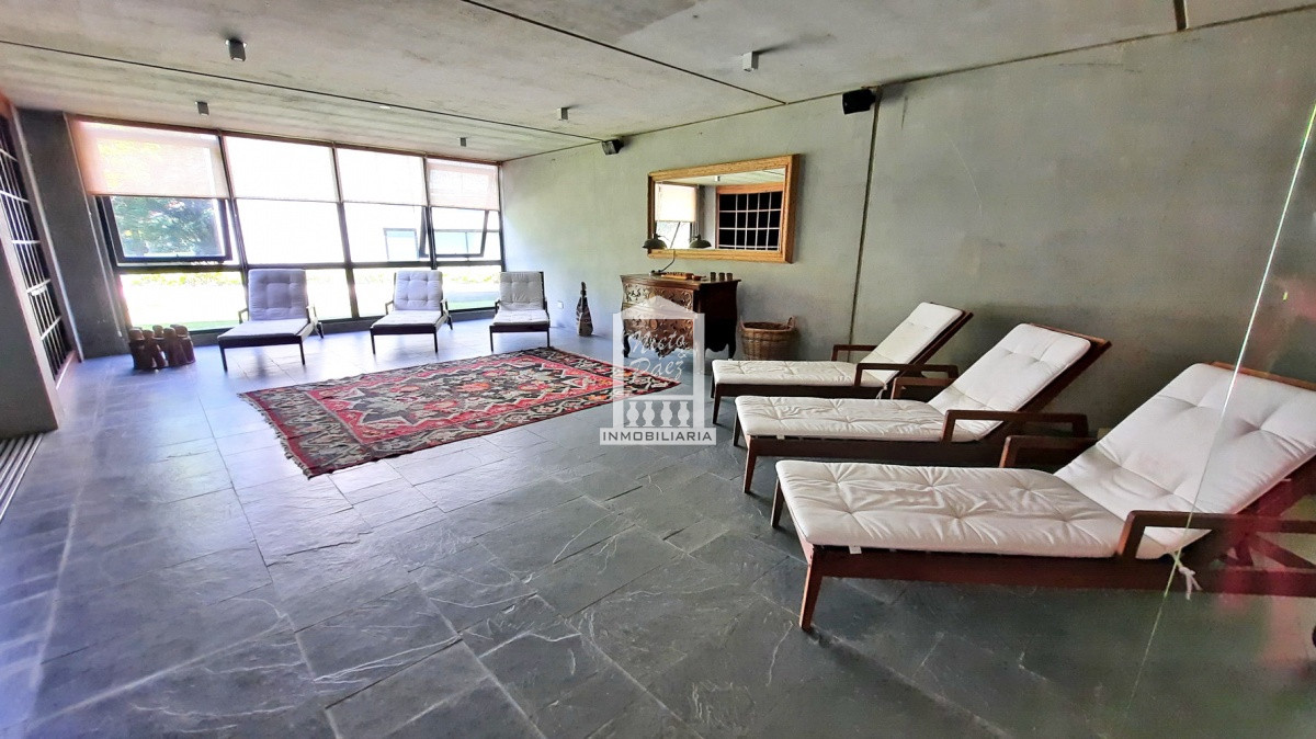 Apartamento ID.27766 - Penthouse, 3 suites. Excelentes servicios.