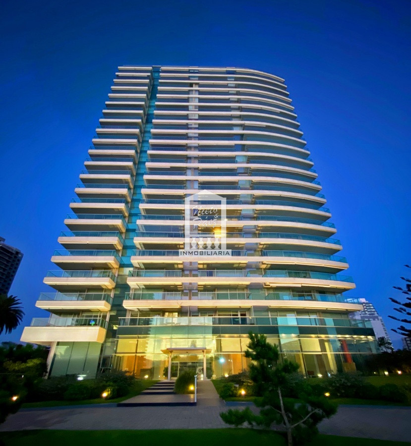 Apartamento ID.7789 - Mansa, con parrillero propio y todos los servicios