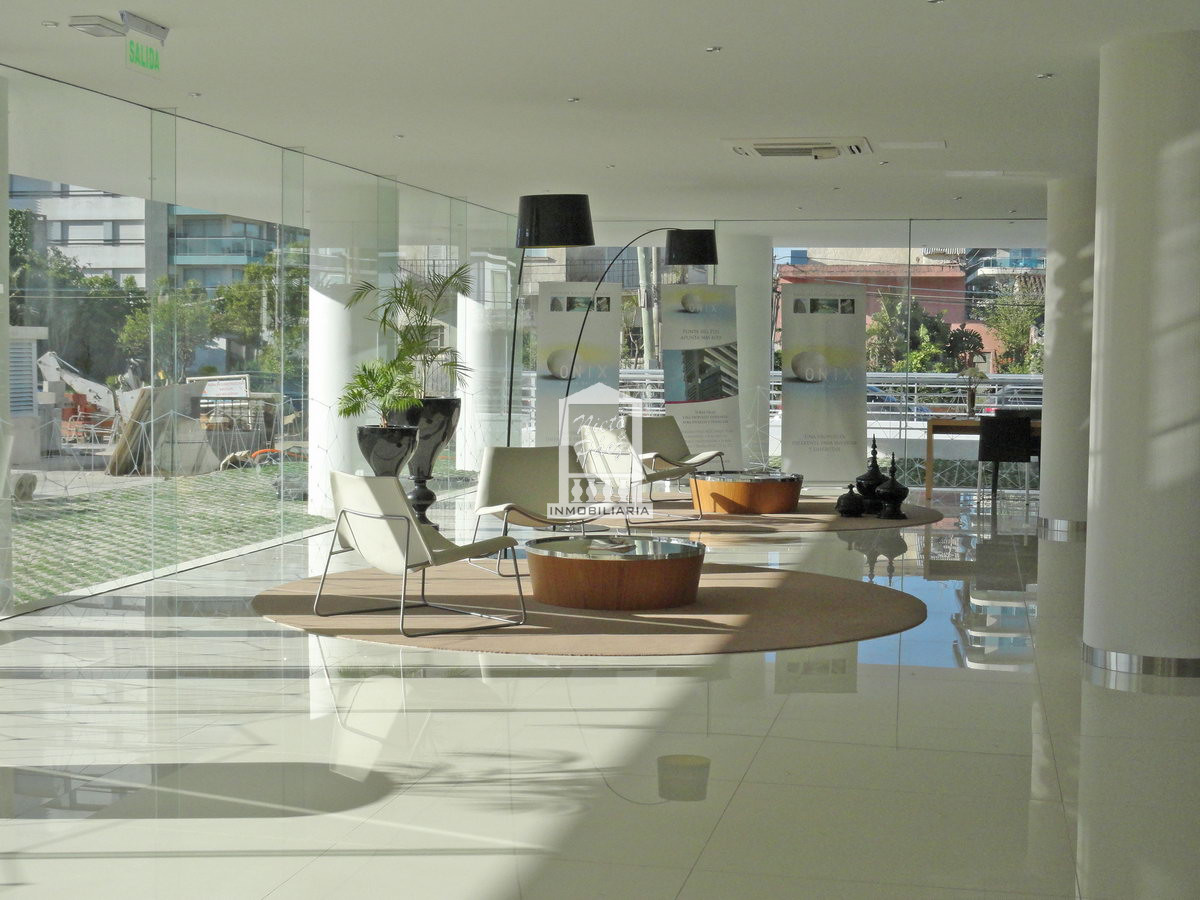 Apartamento ID.25184 - ONIX, equipado, 2 dorm. Piso intermedio con vista a la brava.