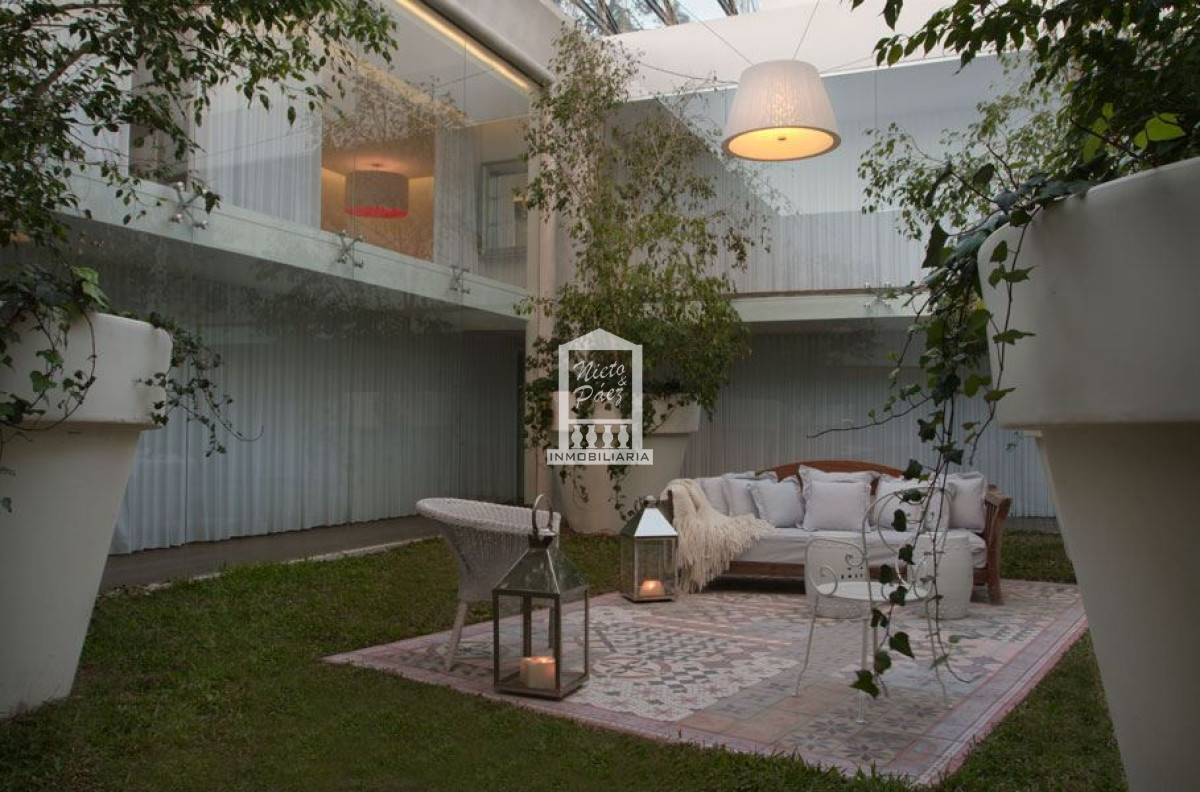 Apartamento ID.8422 - Esquinero, 2 dorm, con servicios de hotel. 