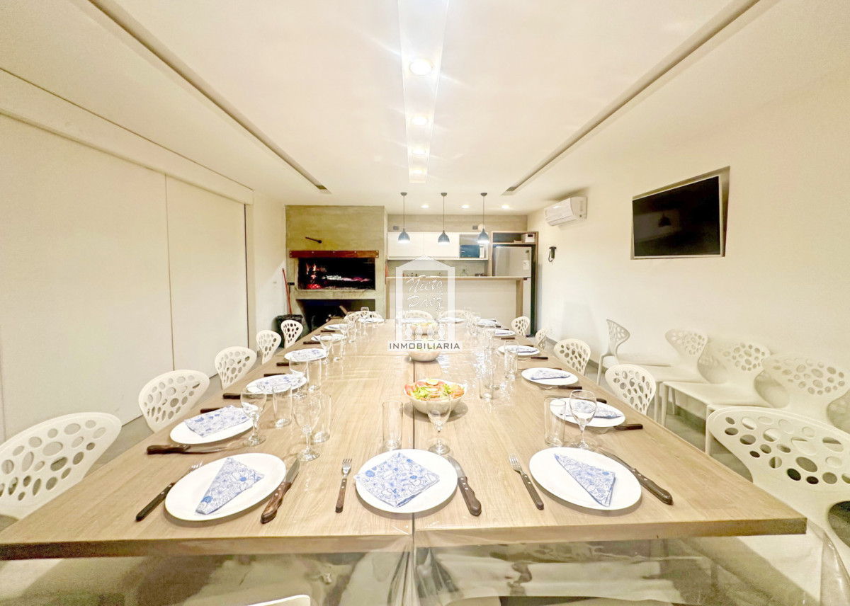 Apartamento ID.542 - Mansa, 3 dorm. Todos los servicios.