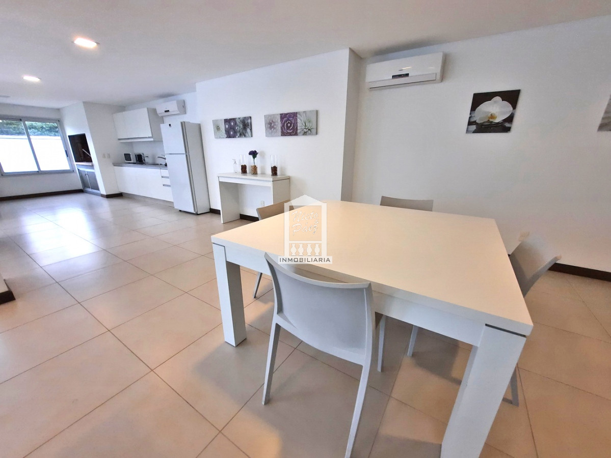 Apartamento ID.22564 - Penthouse dúplex en primera fila, 427 m2. Barbacoa propia. 2 garajes