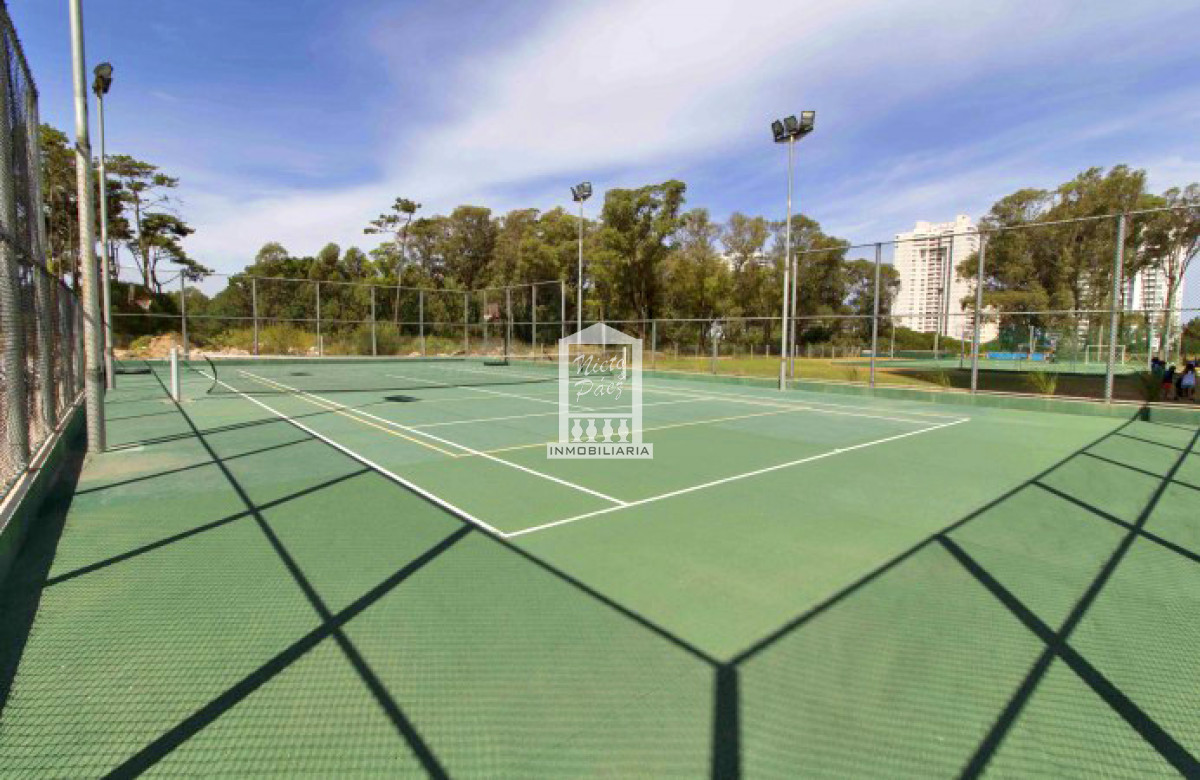 Apartamento ID.25606 - ONE PENTHOUSE, 334 m2 propios, 2 garajes