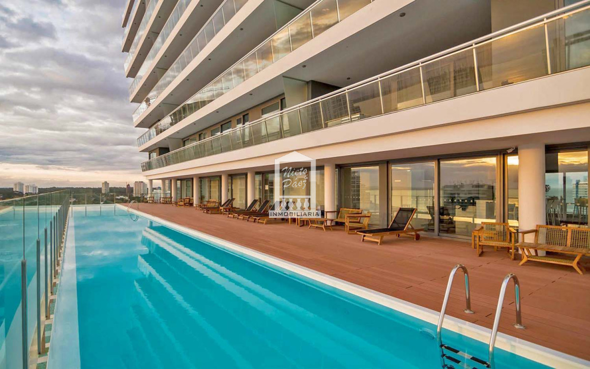 Apartamento ID.25184 - ONIX, equipado, 2 dorm. Piso intermedio con vista a la brava.