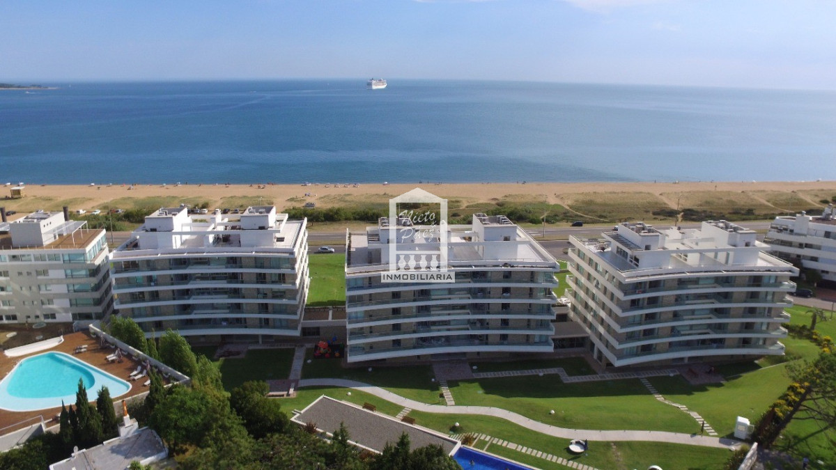 Apartamento ID.40747 - Lumiere, de lujo, 2 suites + dep.