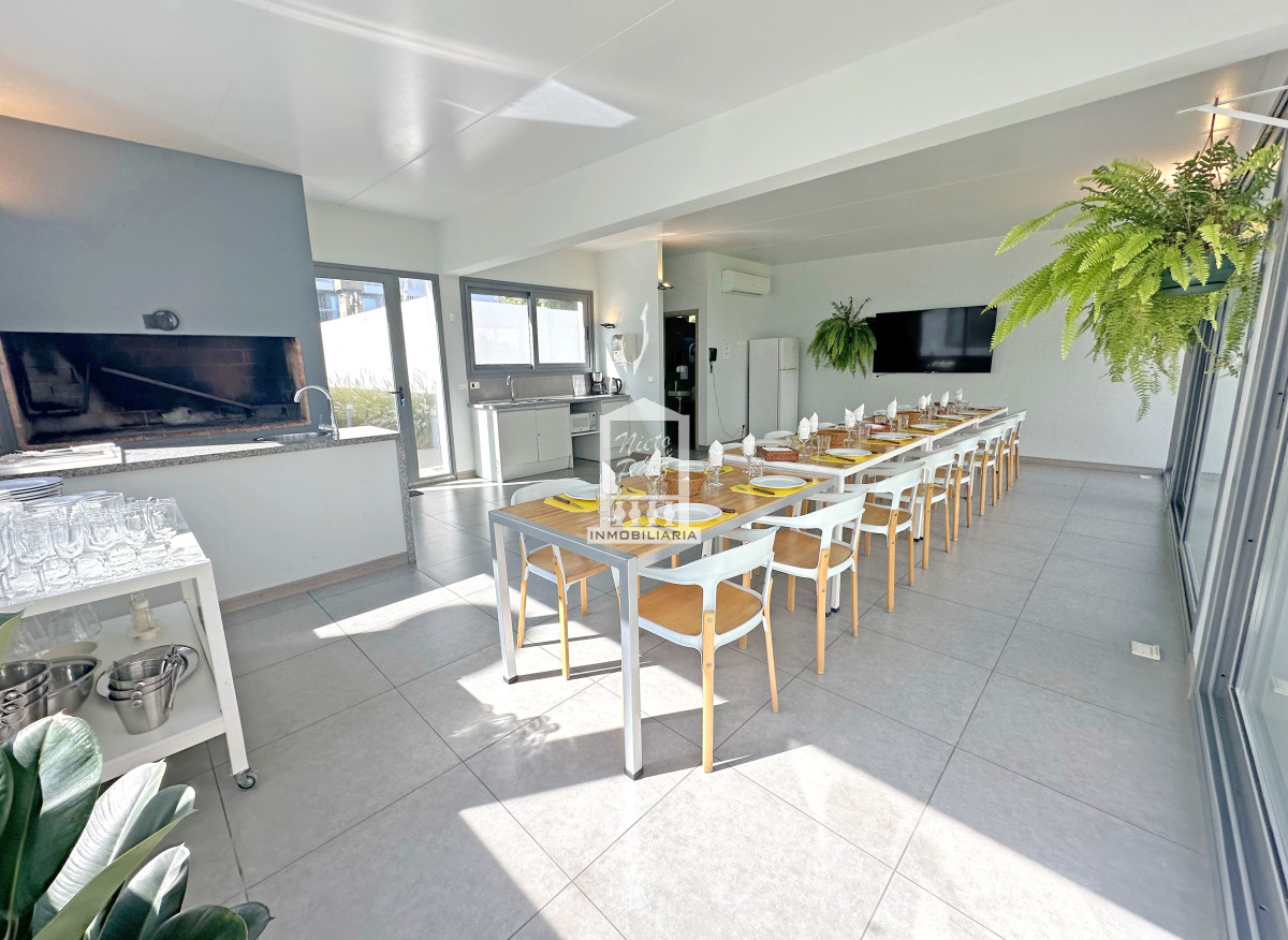 Apartamento ID.25184 - ONIX, equipado, 2 dorm. Piso intermedio con vista a la brava.