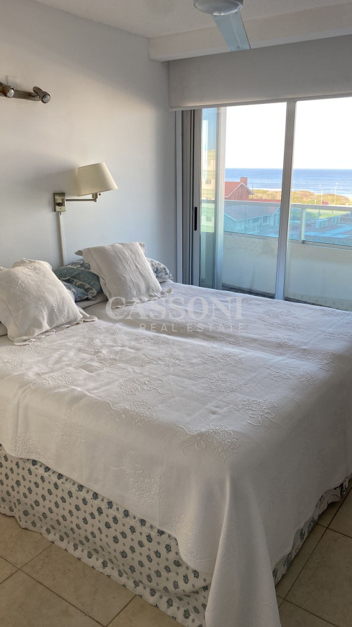 Apartamento ID.3838 - Amplio apartamento en Brava con parrillero y vista al mar